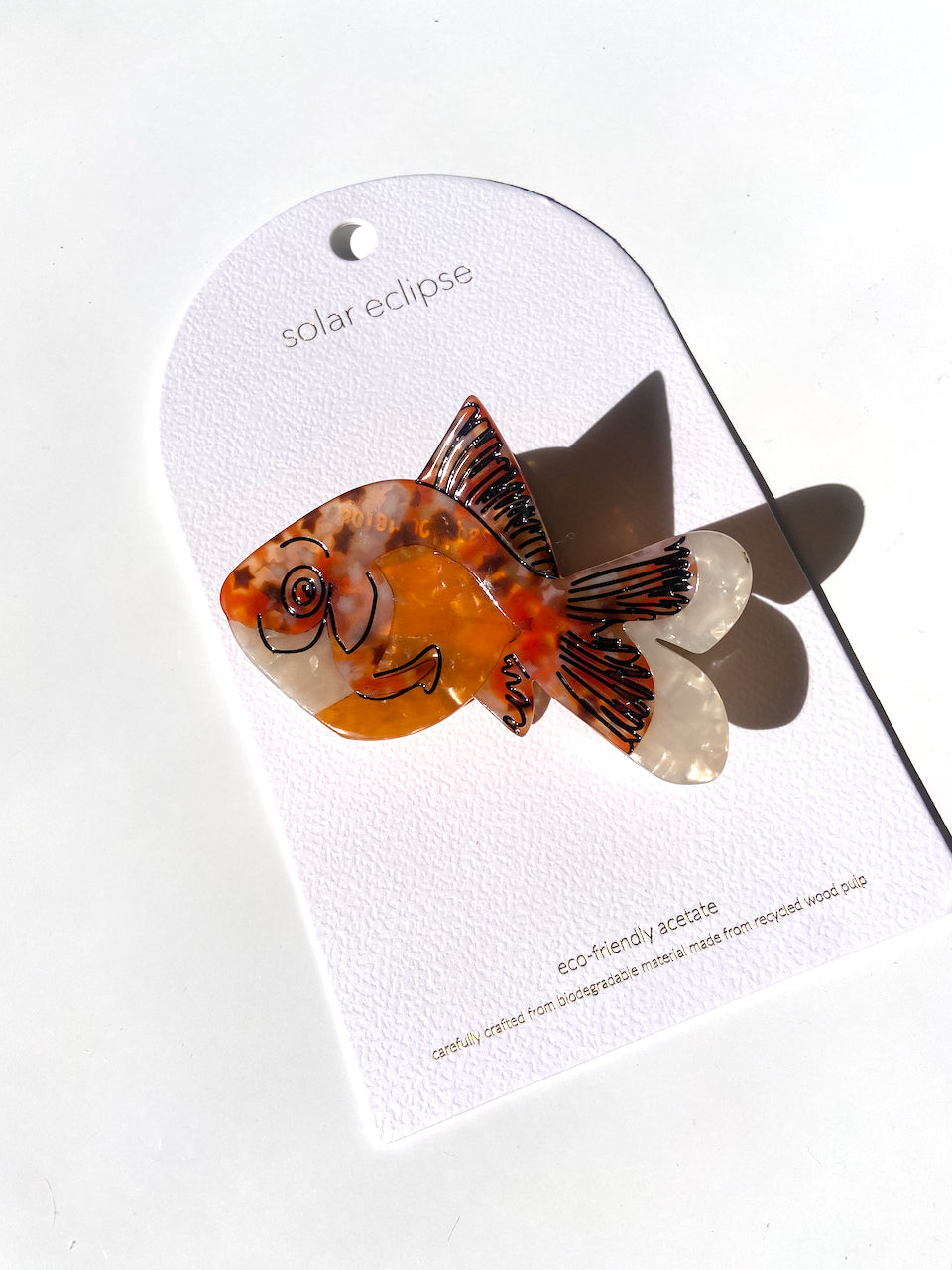ACCESSORIES Goldfish Claw Clip in Orange Solar Eclipse