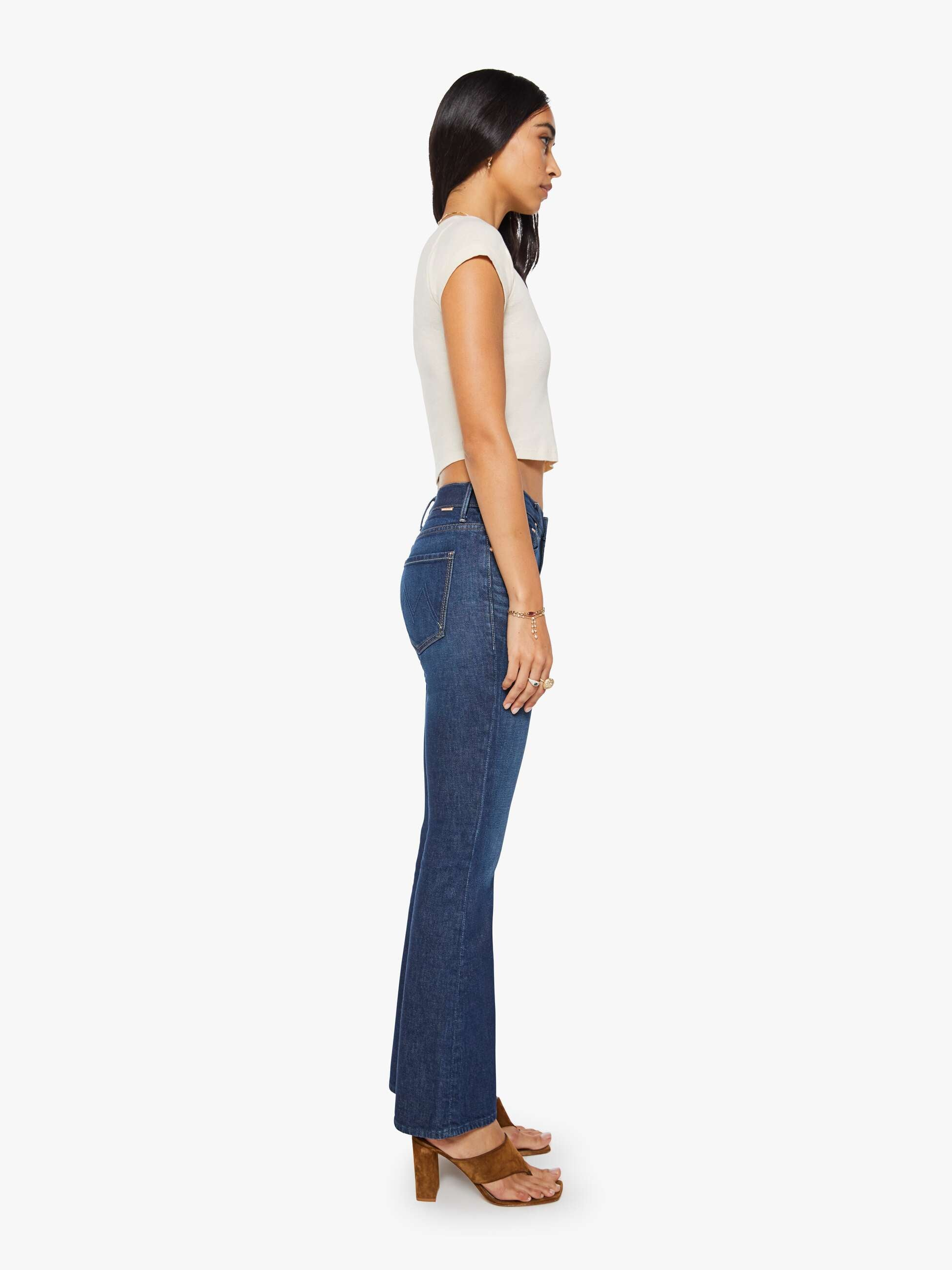 DENIM The Weekender Jean in Kicks and Riffs Mother