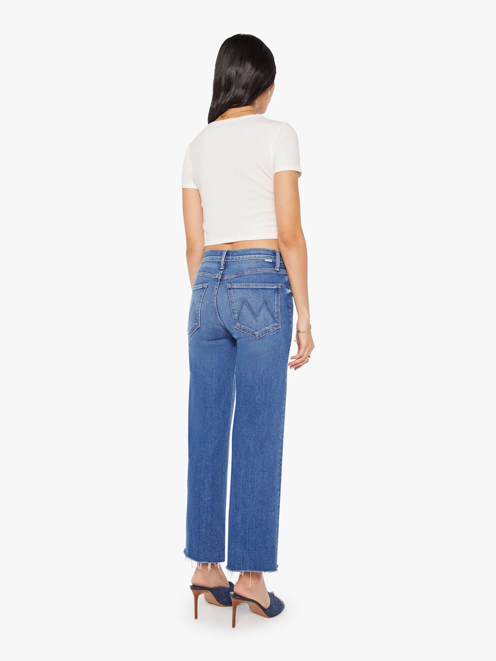 DENIM Mid Rise Rambler Ankle Jean in Dugout Mother