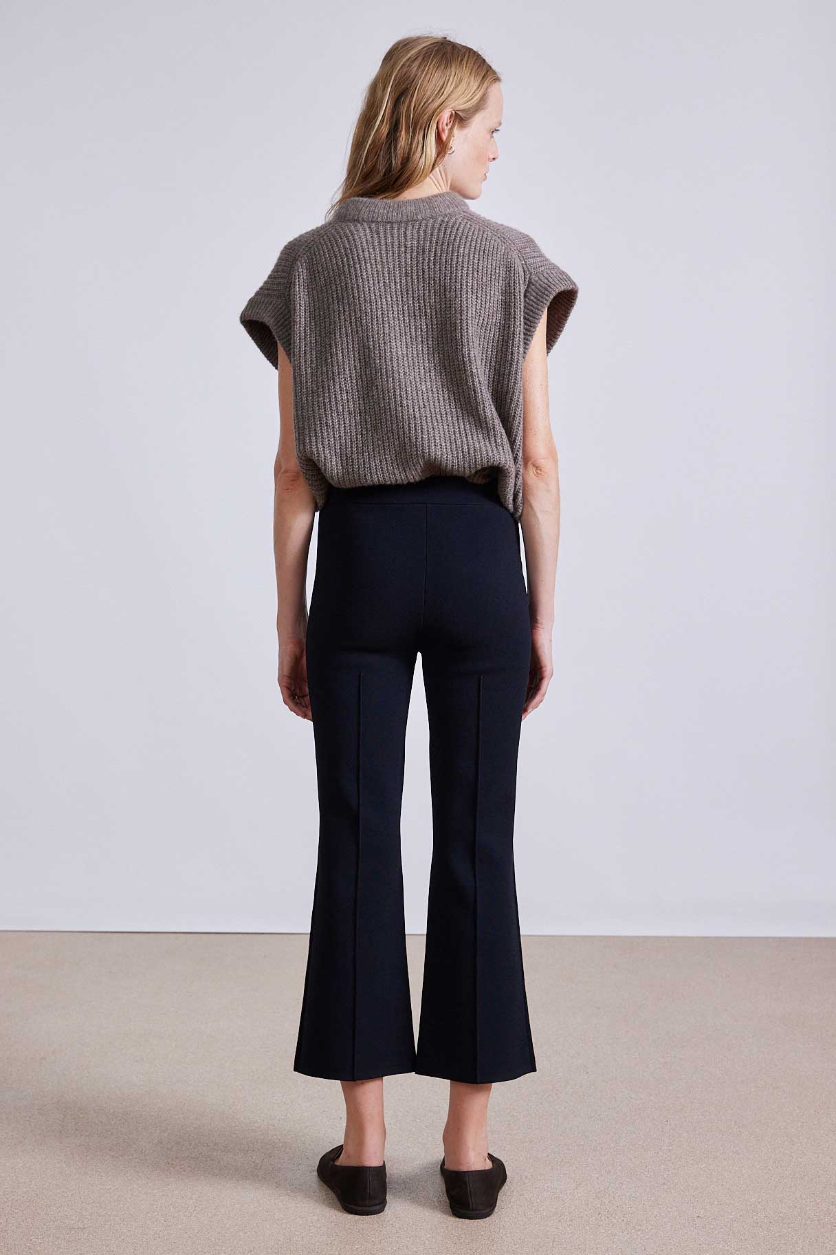 PANTS/SHORTS RENE PULL ON PANT IN BLACK Apiece Apart