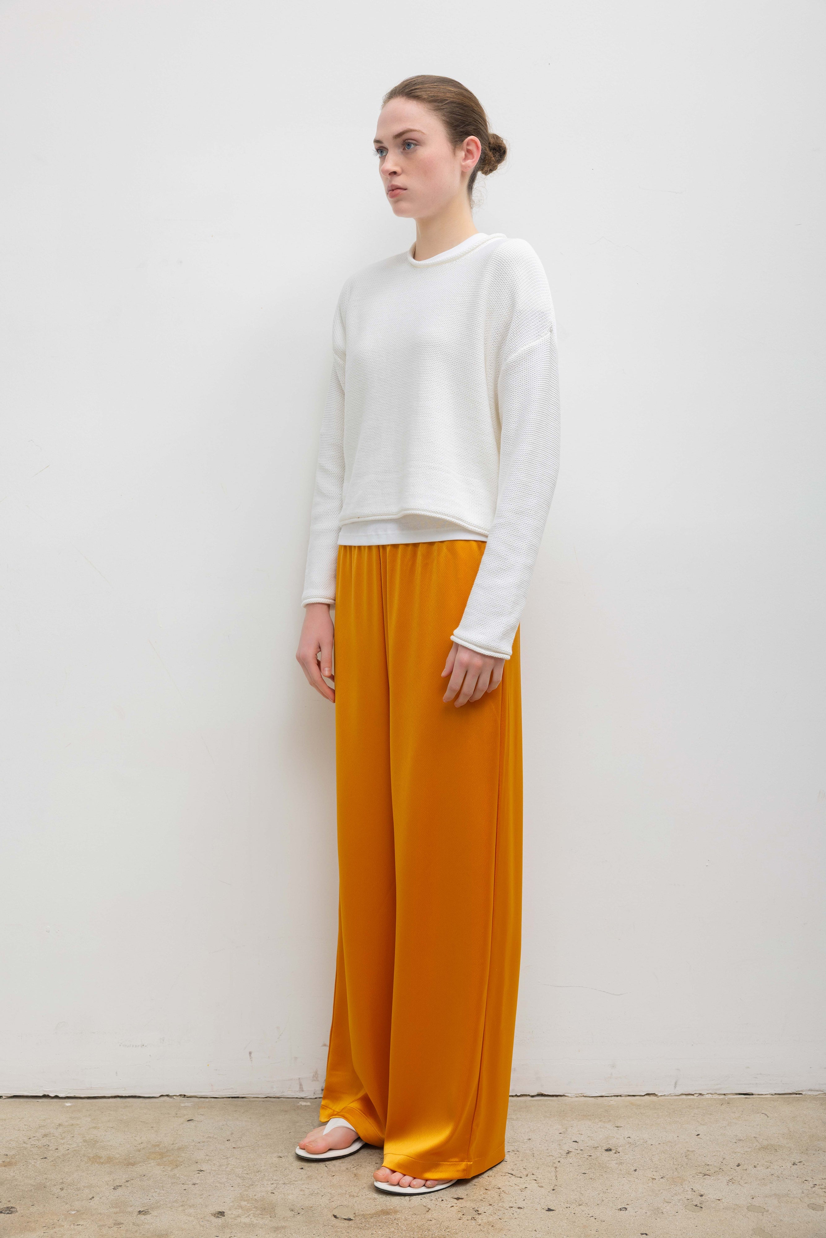 SWEATERS Mae Crewneck in Parchment Leset