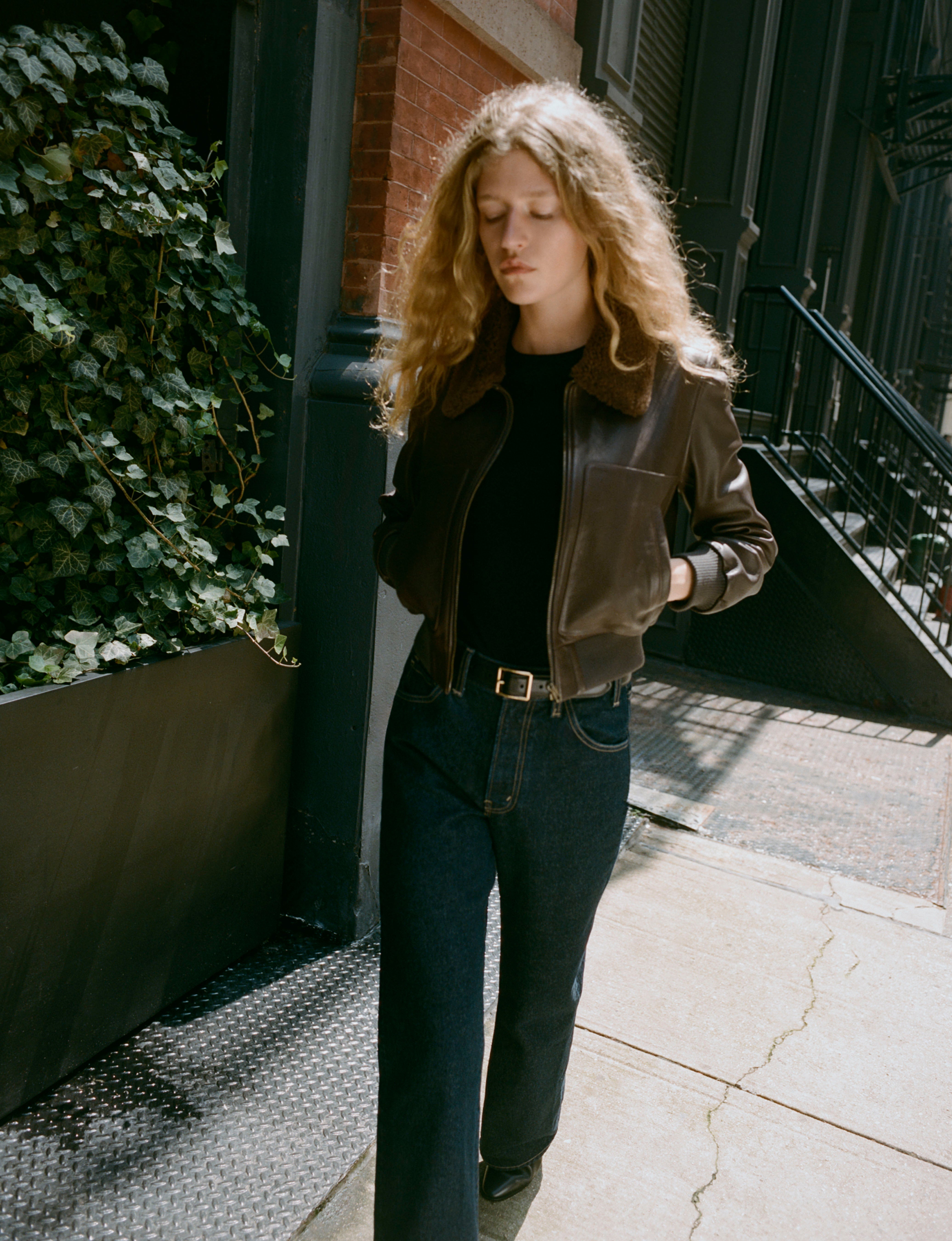 TEES/TANKS Elin Tee in Black Nili Lotan