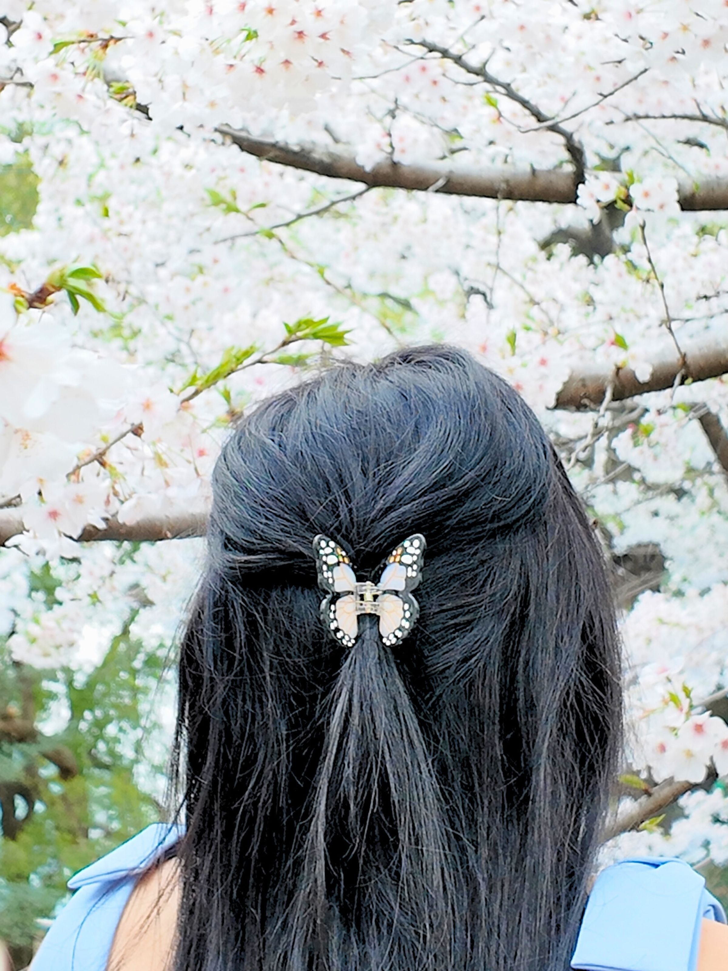 ACCESSORIES Mini Monarch Claw Clip in White Solar Eclipse