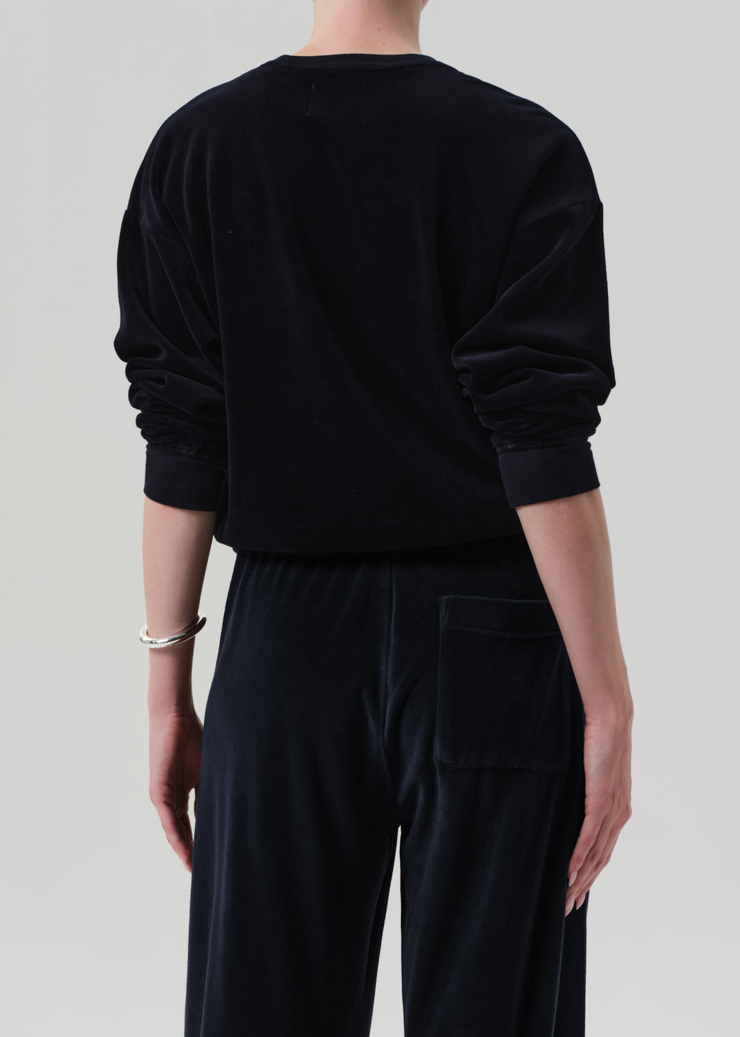 SWEATERS Vintage Velour Crewneck in Dark Navy Citizens of Humanity