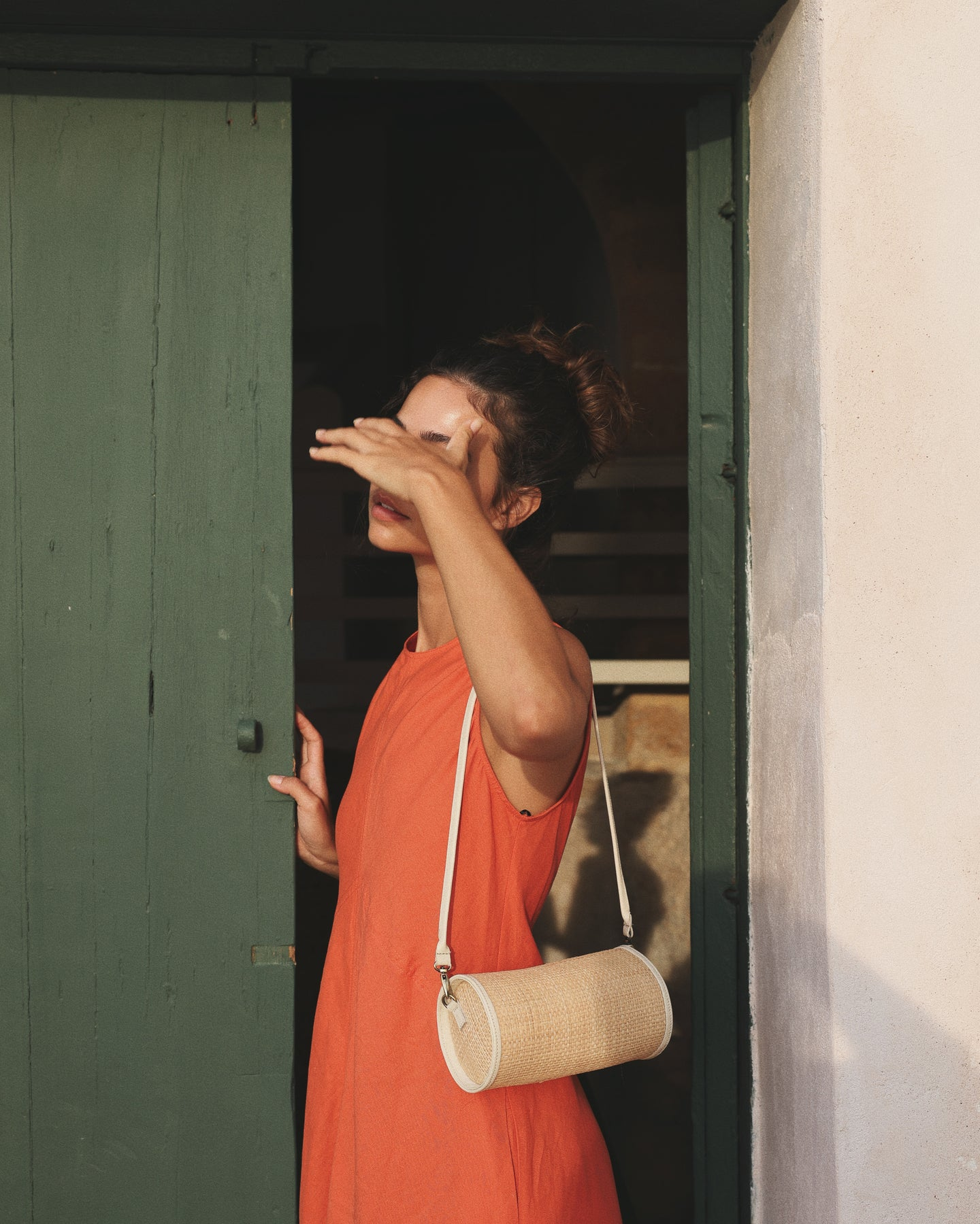 HANDBAGS LILOU HANDBAG IN COPPER RAFFIA Bembien