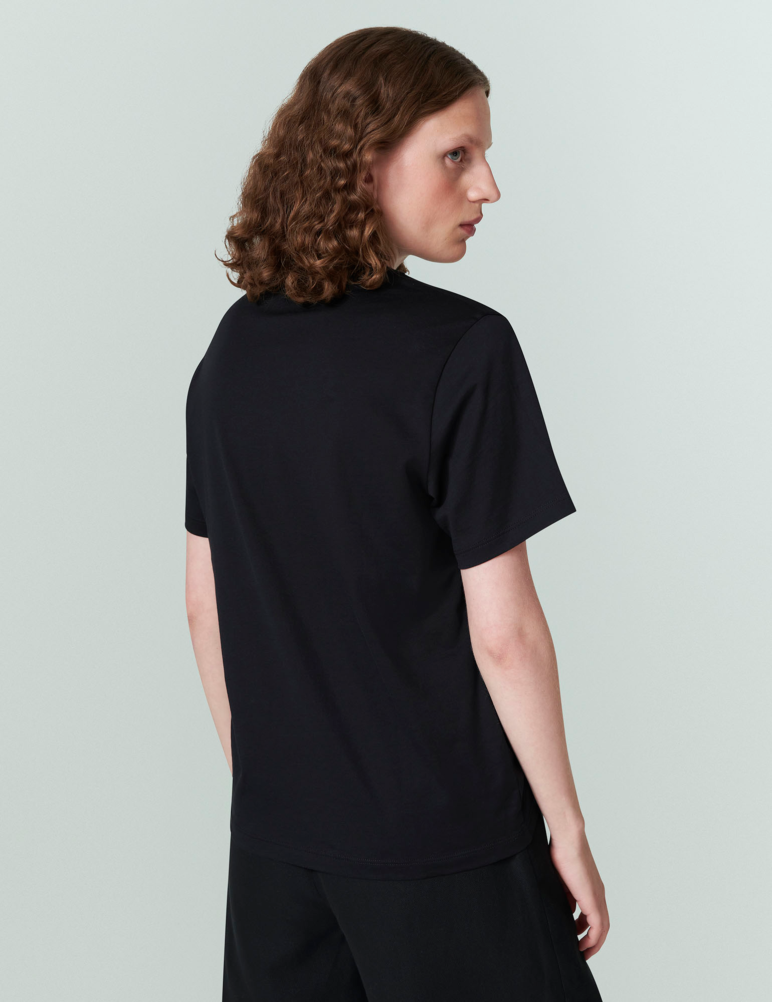BLOUSES/SHIRTS/TOPS Classic Jersey T-Shirt in Black Handvaerk