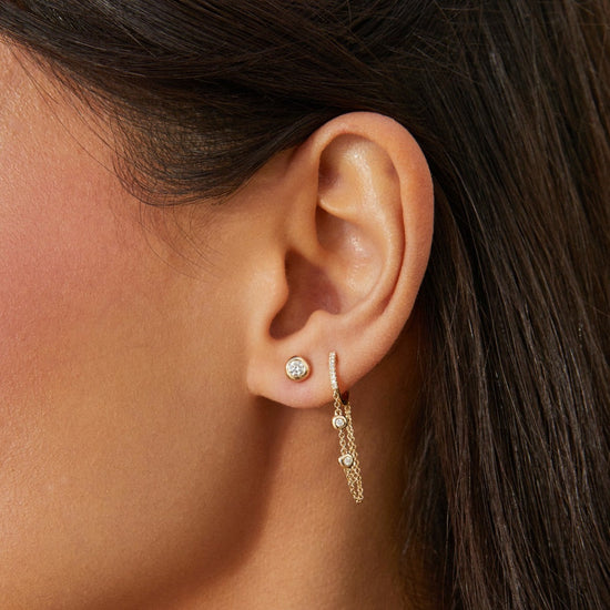JEWELRY Diamond Pillow Stud Earrings in Yellow Gold EF Collection