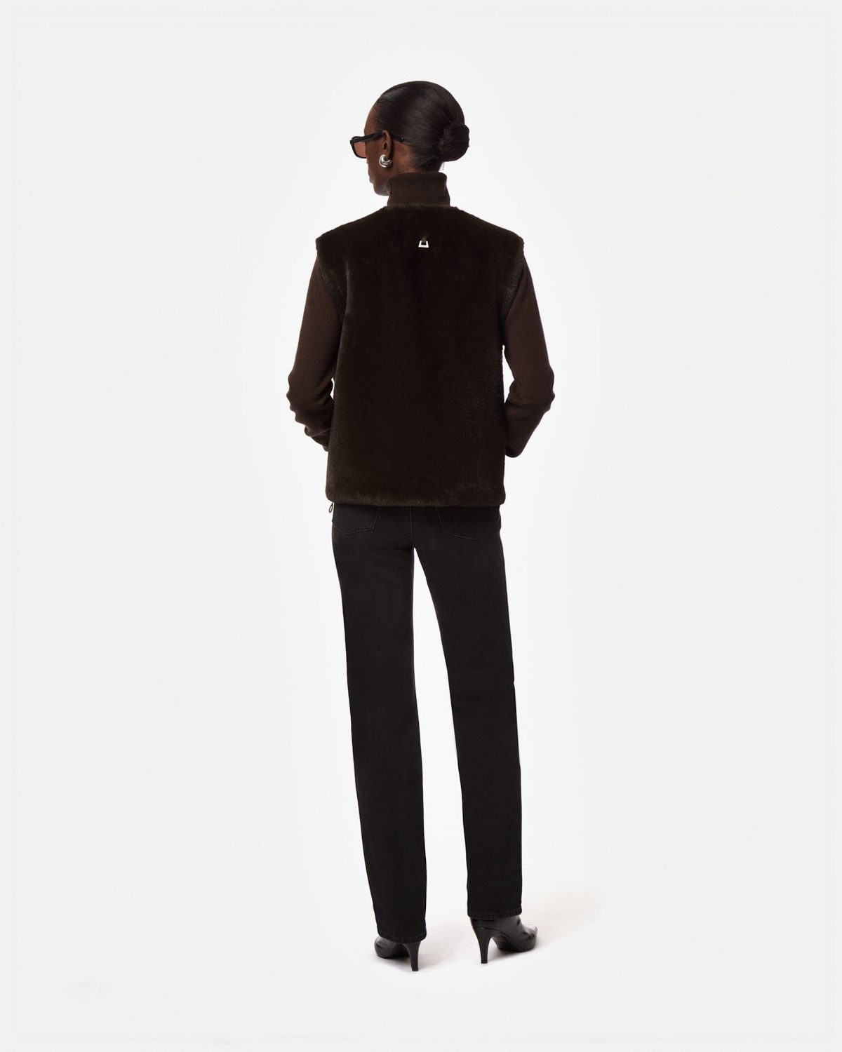 COATS/JACKET Lyle Vest in Espresso Apparis