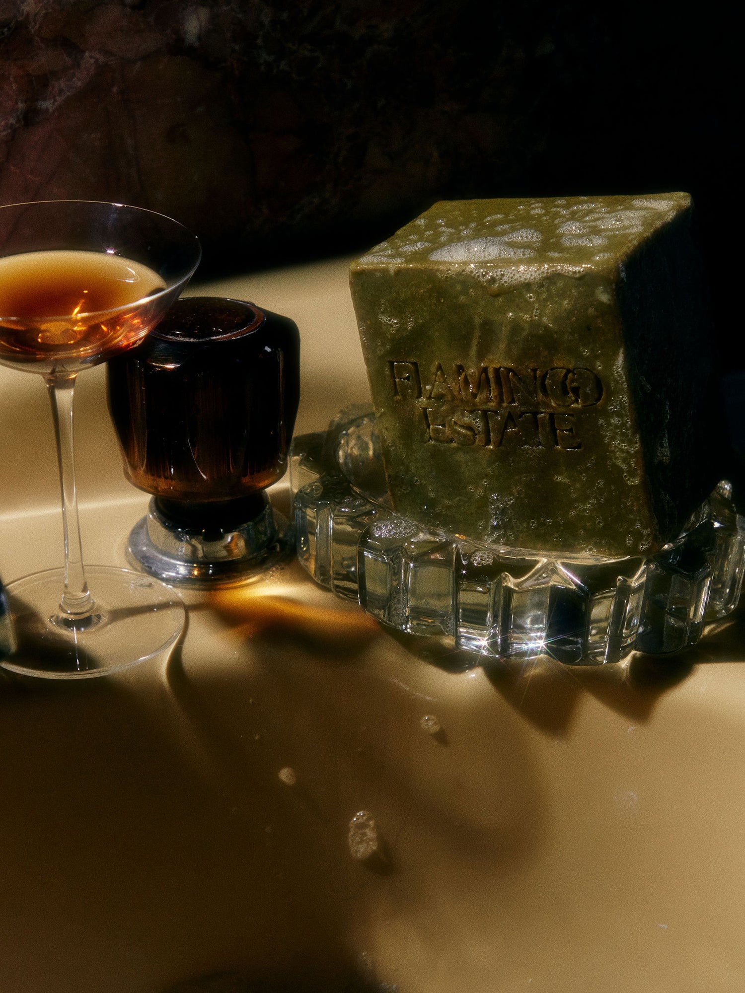 APOTHECARY Roman Parsley & Fresh Rosemary Bar Soap Flamingo Estate