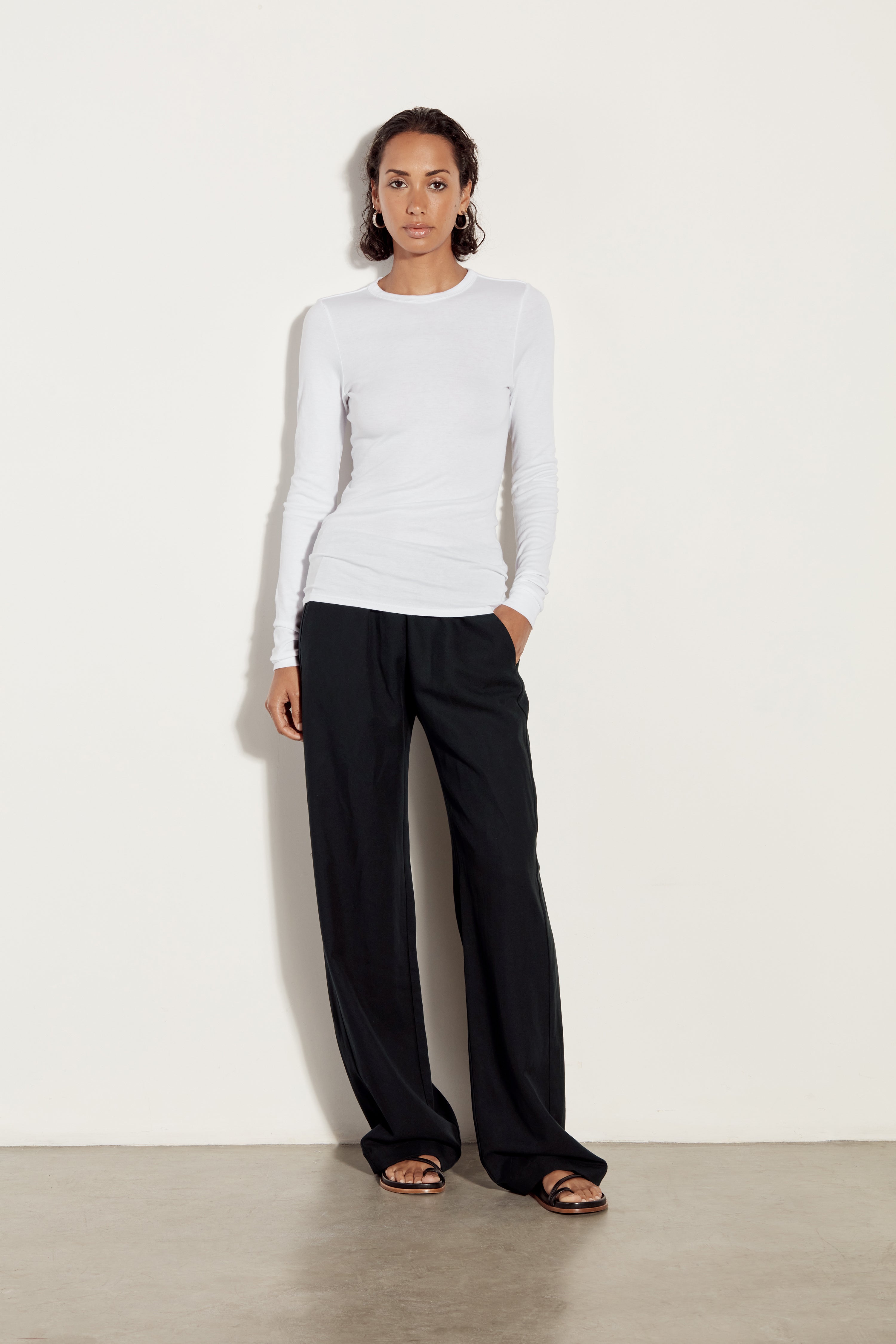 PANTS/SHORTS TWILL EVERYWHERE PANT IN BLACK Enza Costa