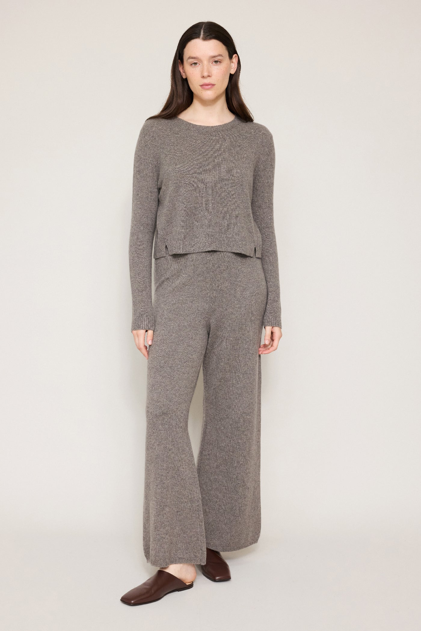 LOUNGE Cashmere Lounge Pant in Otter Organic by John Patrick
