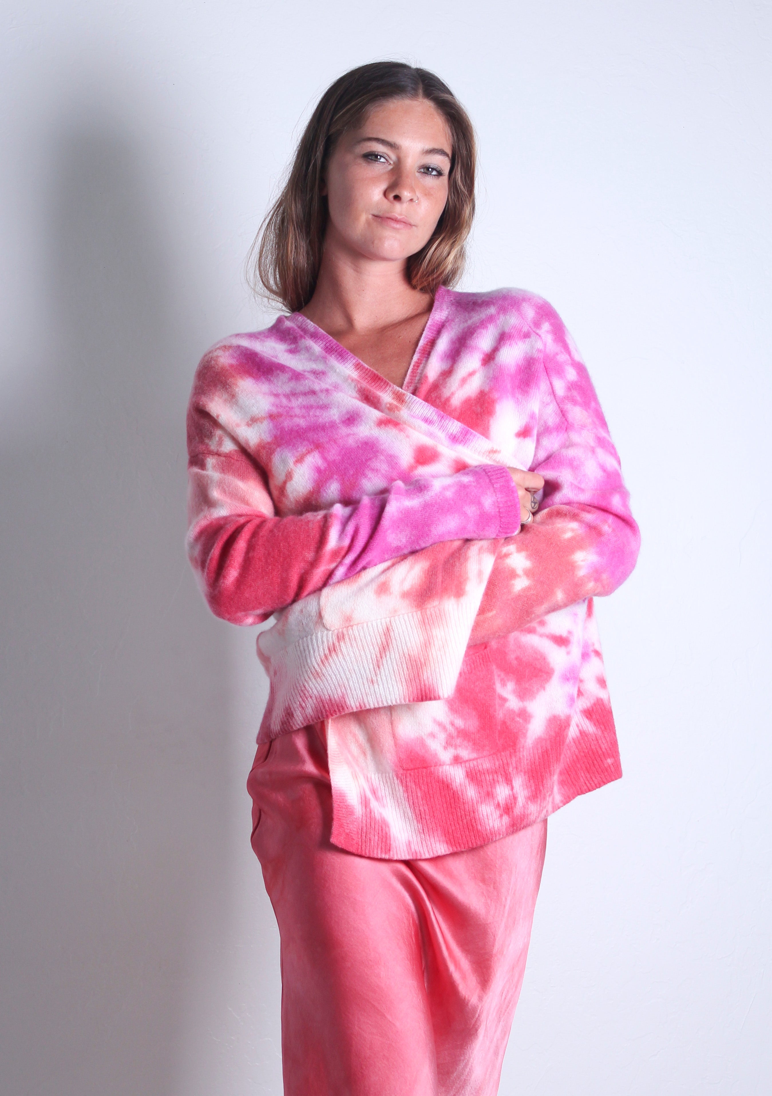 SWEATERS POCKET CARDI IN AMOUR Love Tanjane