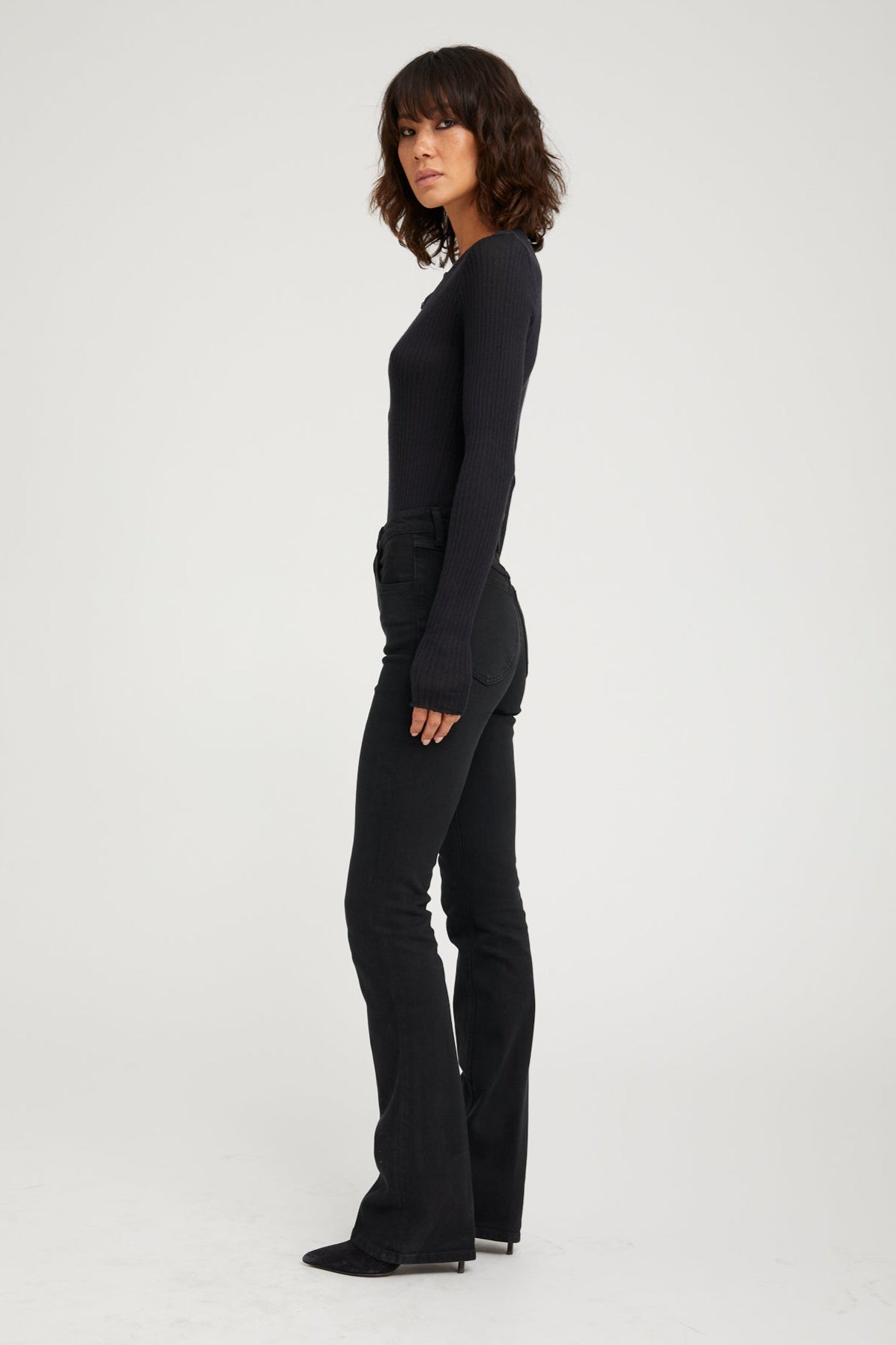 BLOUSES/SHIRTS/TOPS Long Sleeve Cashmere Henley in Black SPRWMN