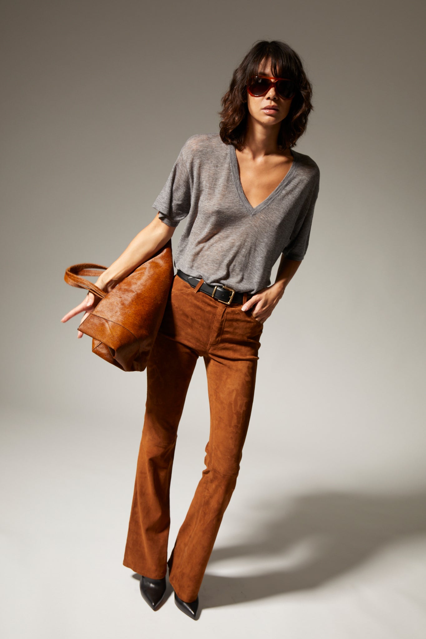 TEES/TANKS V NECK TEE IN GREY SPRWMN