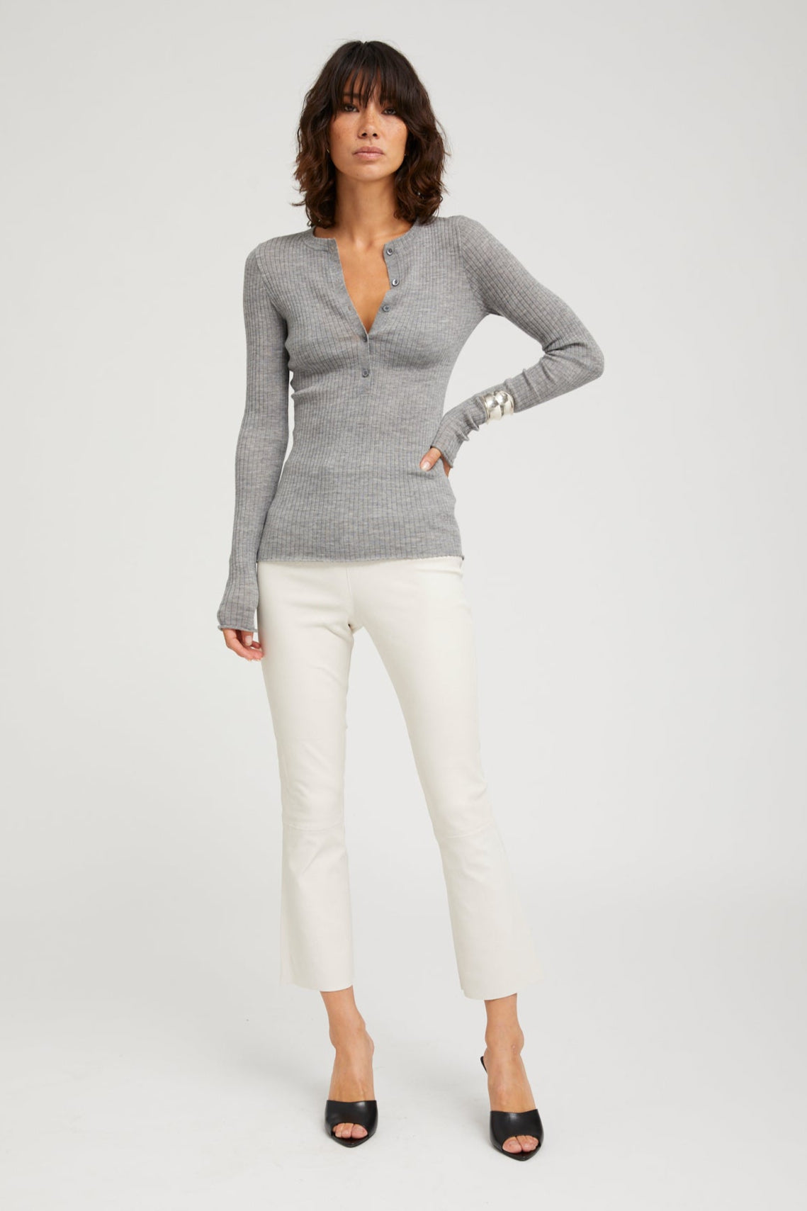 BLOUSES/SHIRTS/TOPS Long Sleeve Cashmere Henley in Grey SPRWMN