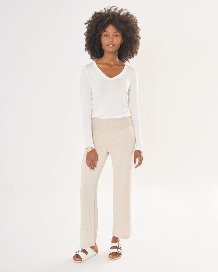 TEES/TANKS Memphis Longsleeve V-Neck in White Maison Wheat