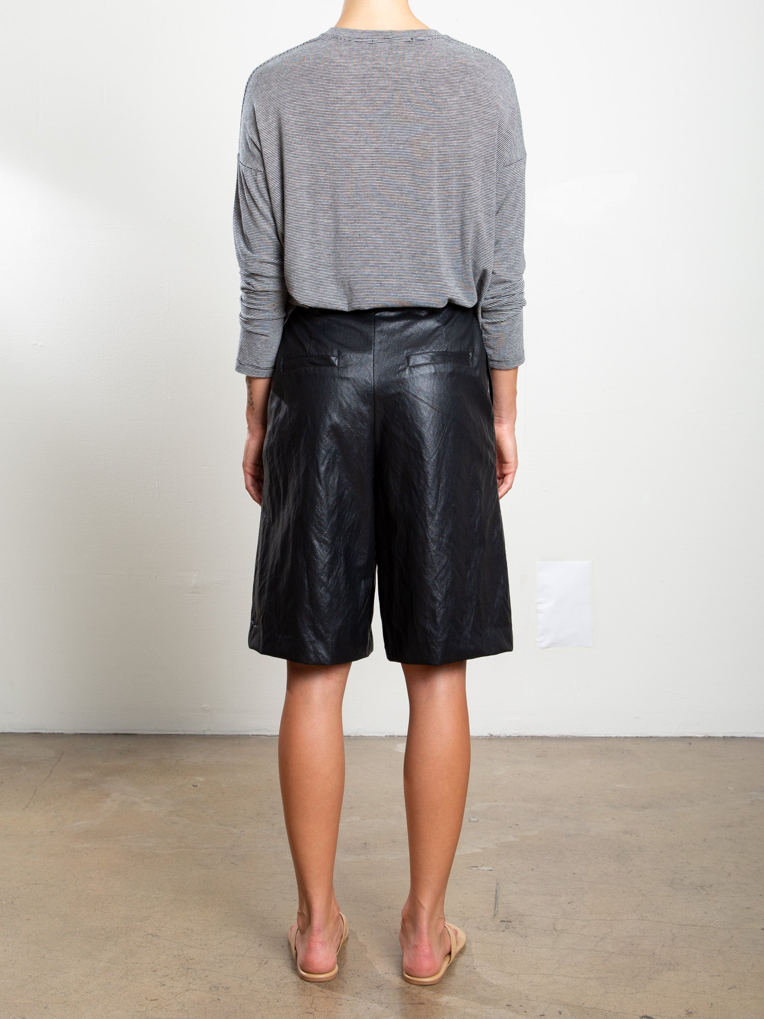 PANTS/SHORTS Inez Short in Black Pharaoh