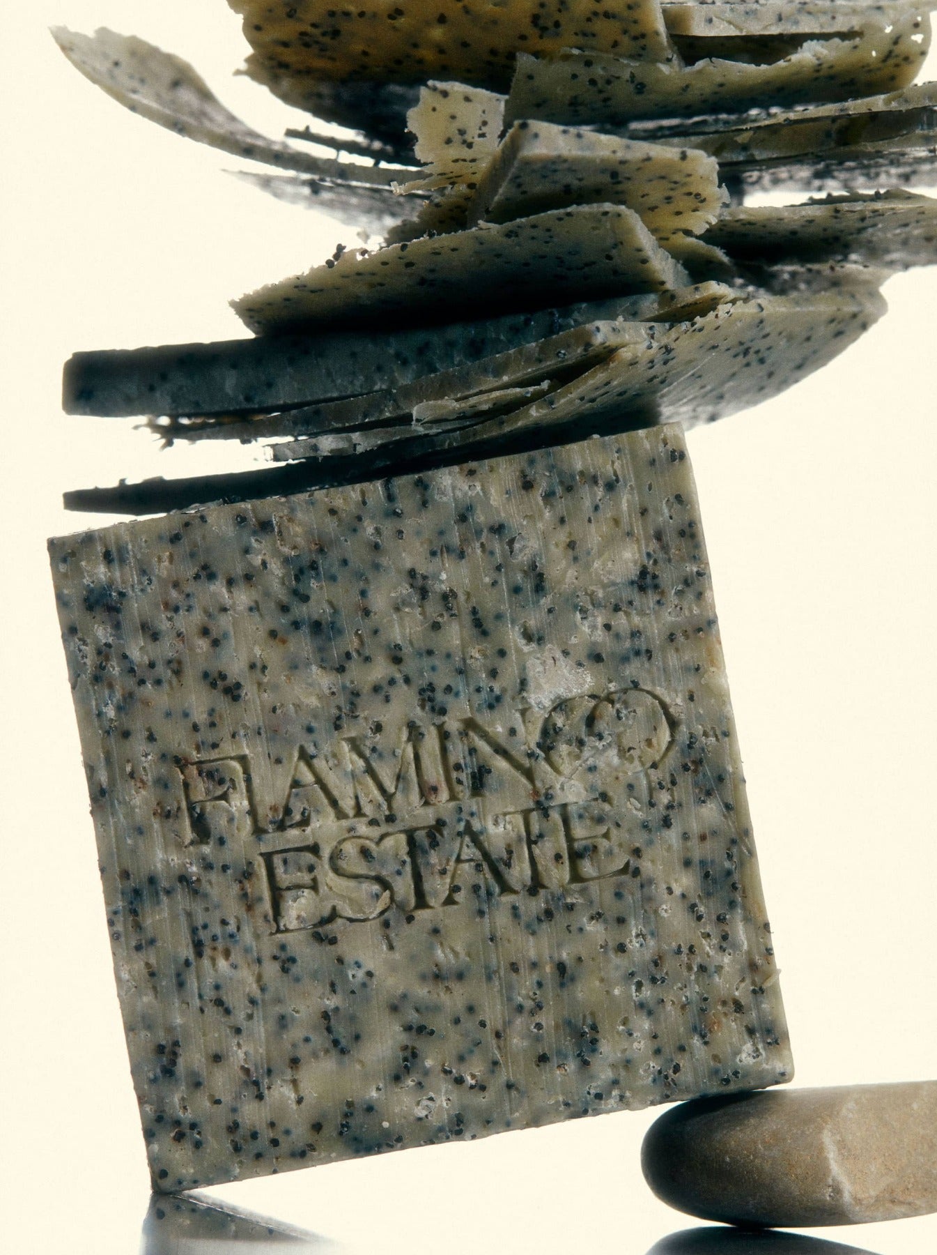 APOTHECARY Douglas Fir and Peppermint Morning Set Flamingo Estate