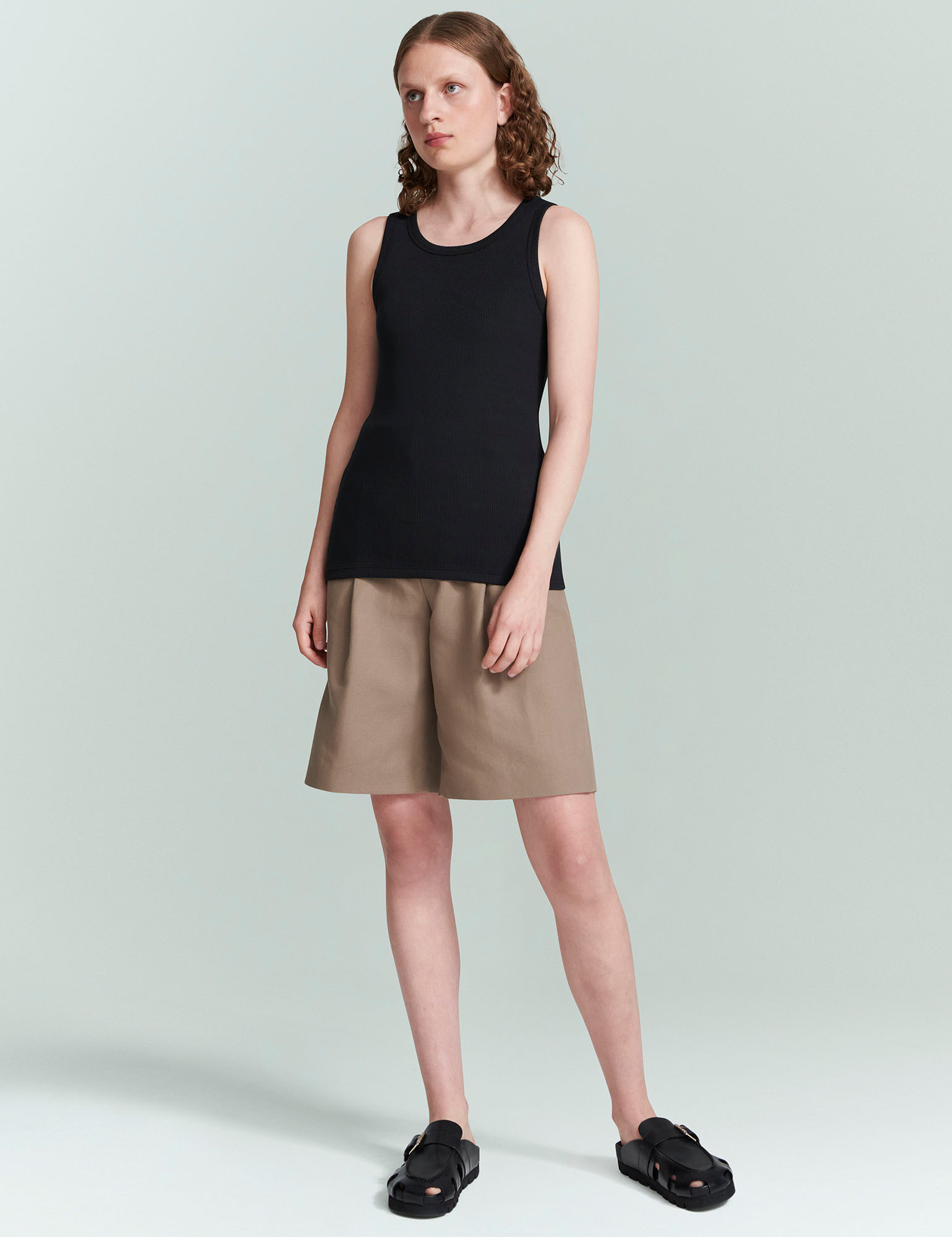 TEES/TANKS Ribbed Tank in Black Handvaerk