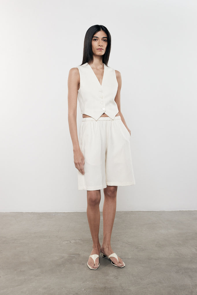 PANTS/SHORTS TWILL EVERYWHERE SHORT IN OFF WHITE Enza Costa