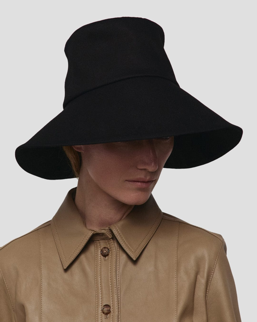 HATS Walker Cotton Bucket Hat in Black Janessa Leone