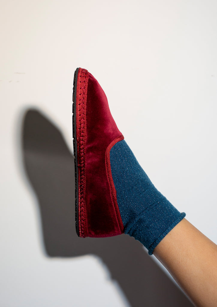 SHOES Meg Flat in Wine Red Flabelus