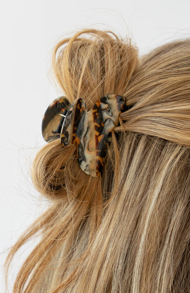 ACCESSORIES Small Couture Claw Clip in Lasco The Finest Accessories