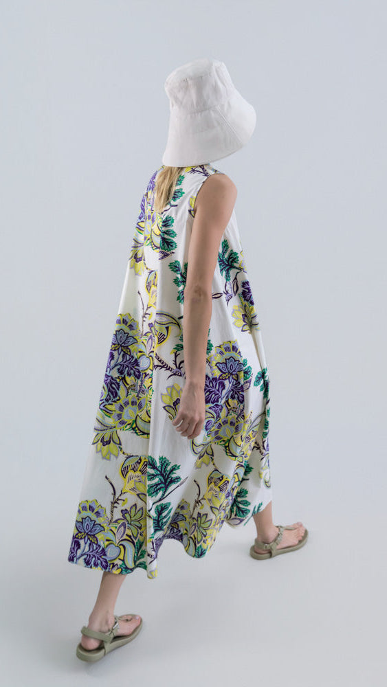 DRESSES/JUMPSUITS Marigold Meadow Sleeveless Midi Dress in Indian Flower Psophia