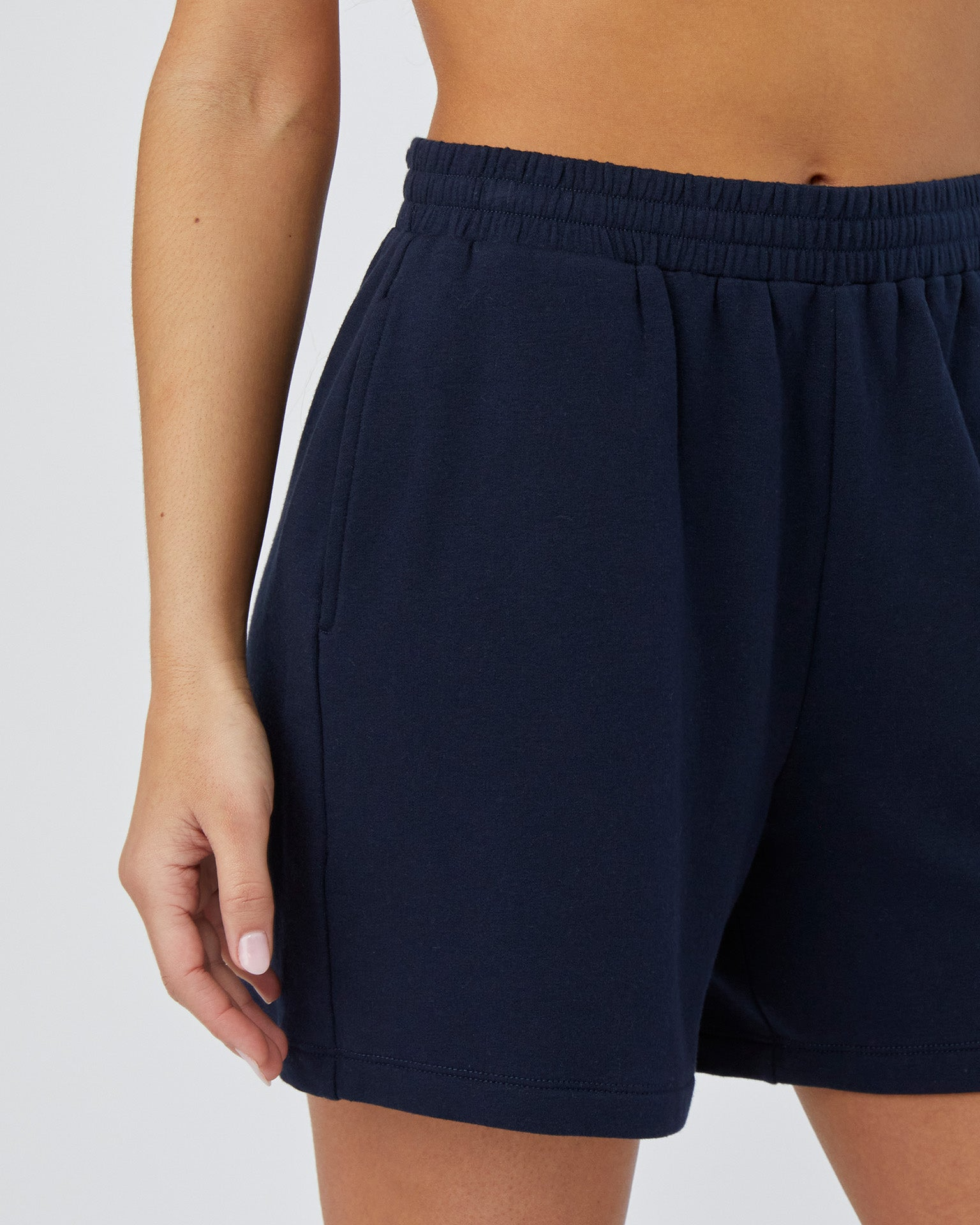 PANTS/SHORTS Savanna Short in Navy Wheat