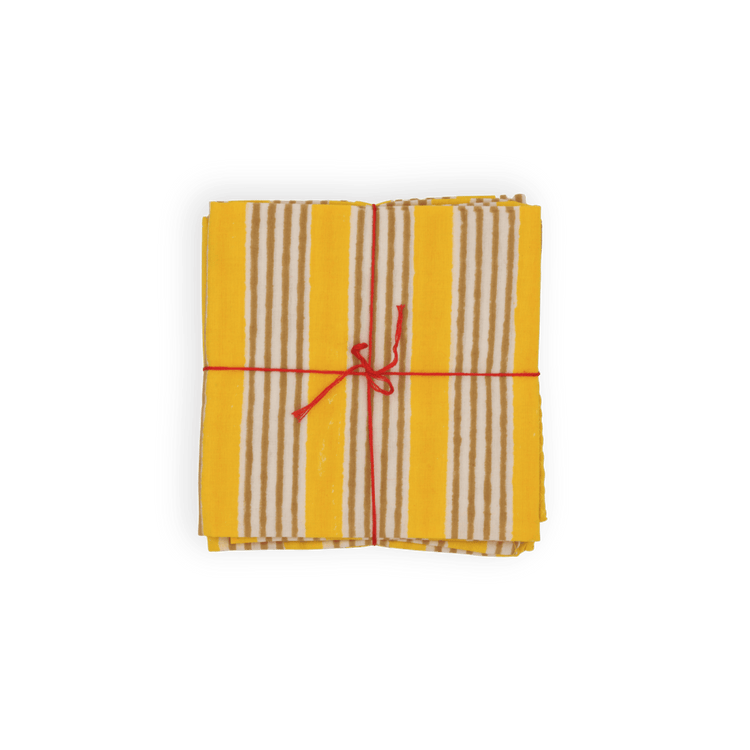 HOME DECOR Suzette Napkin in Alice Gold Suzette a table