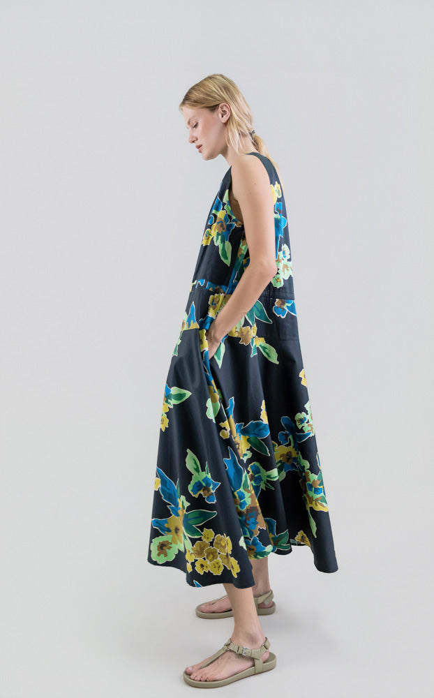 DRESSES/JUMPSUITS Sleeveless Dress in Black Floral Psophia