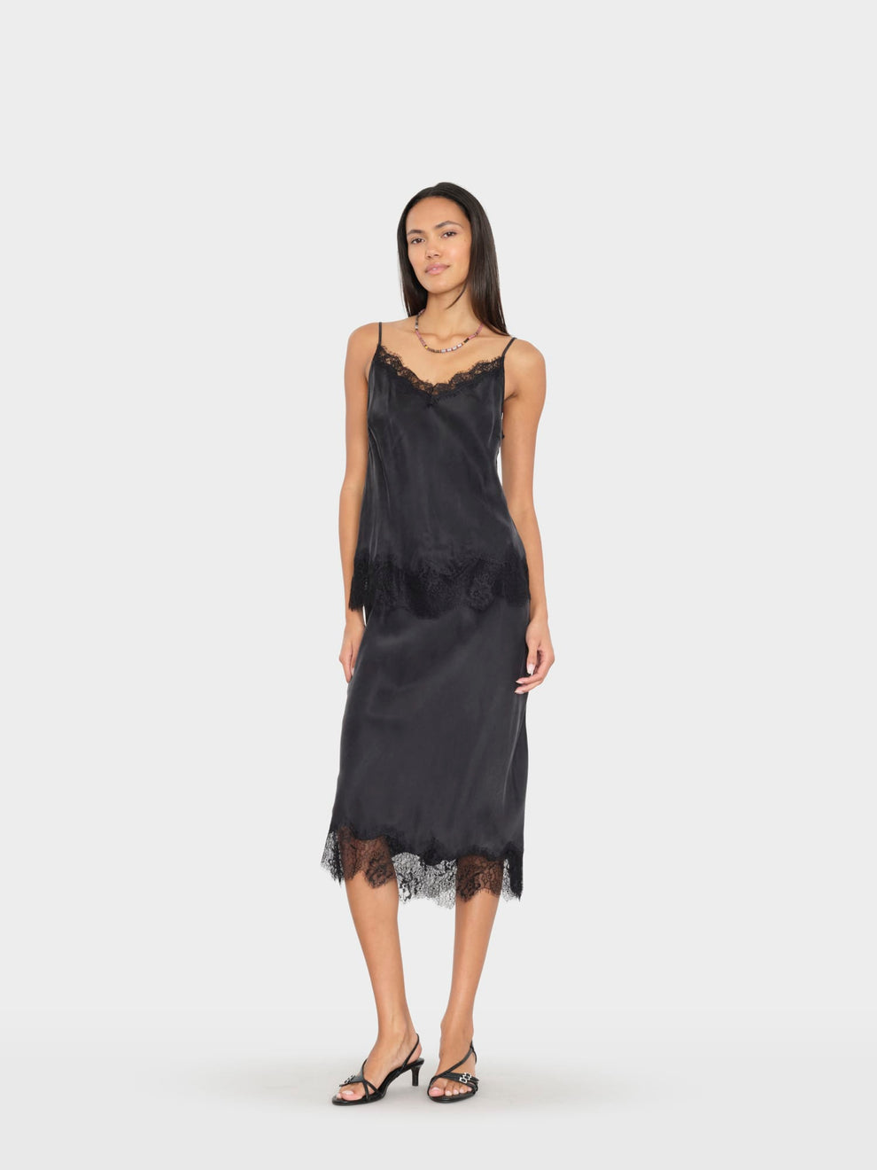 SKIRTS Yvette Skirt in Black Xirena