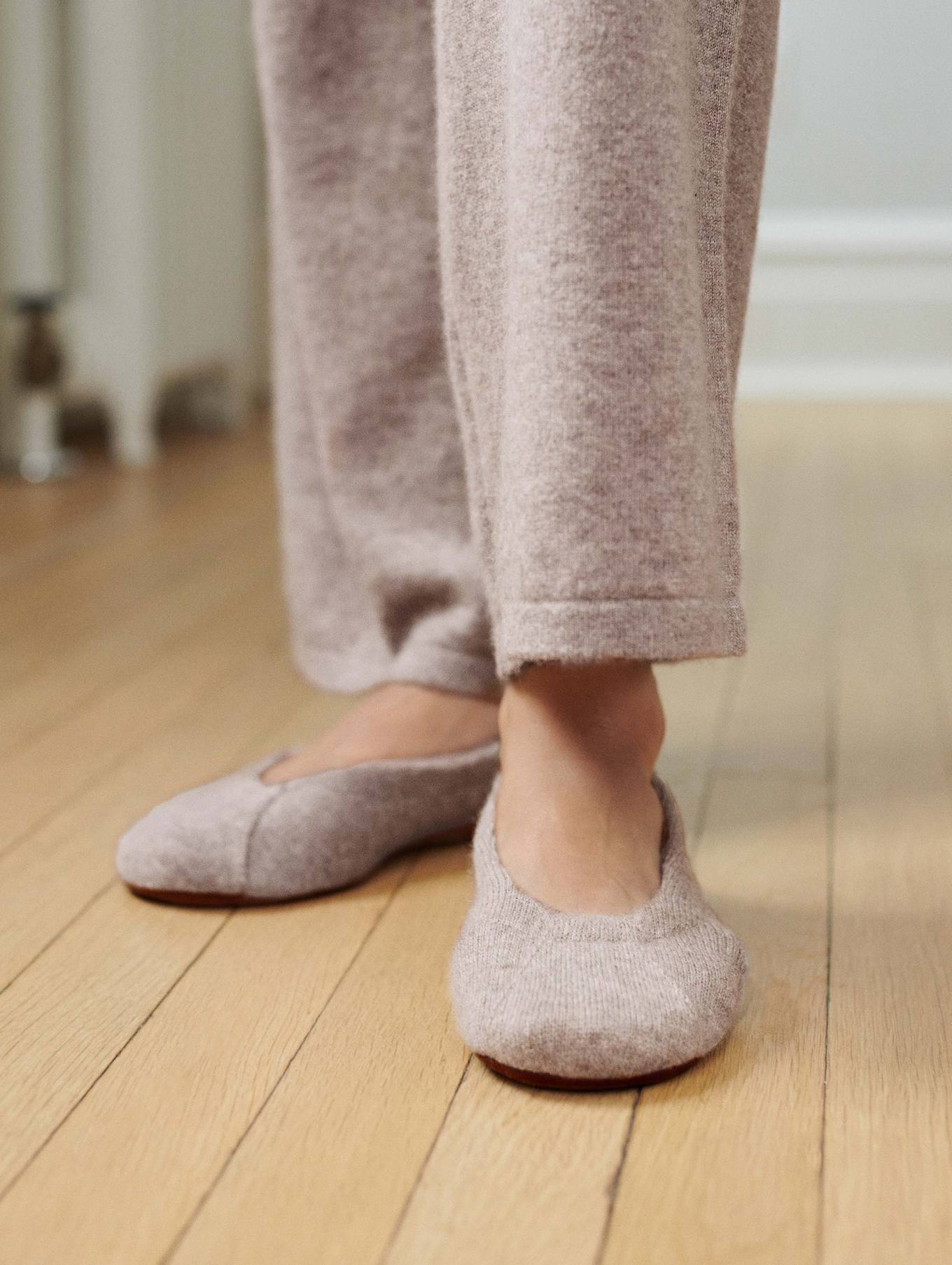Slippers White & Warren Cashmere Slipper in Oak White & Warren