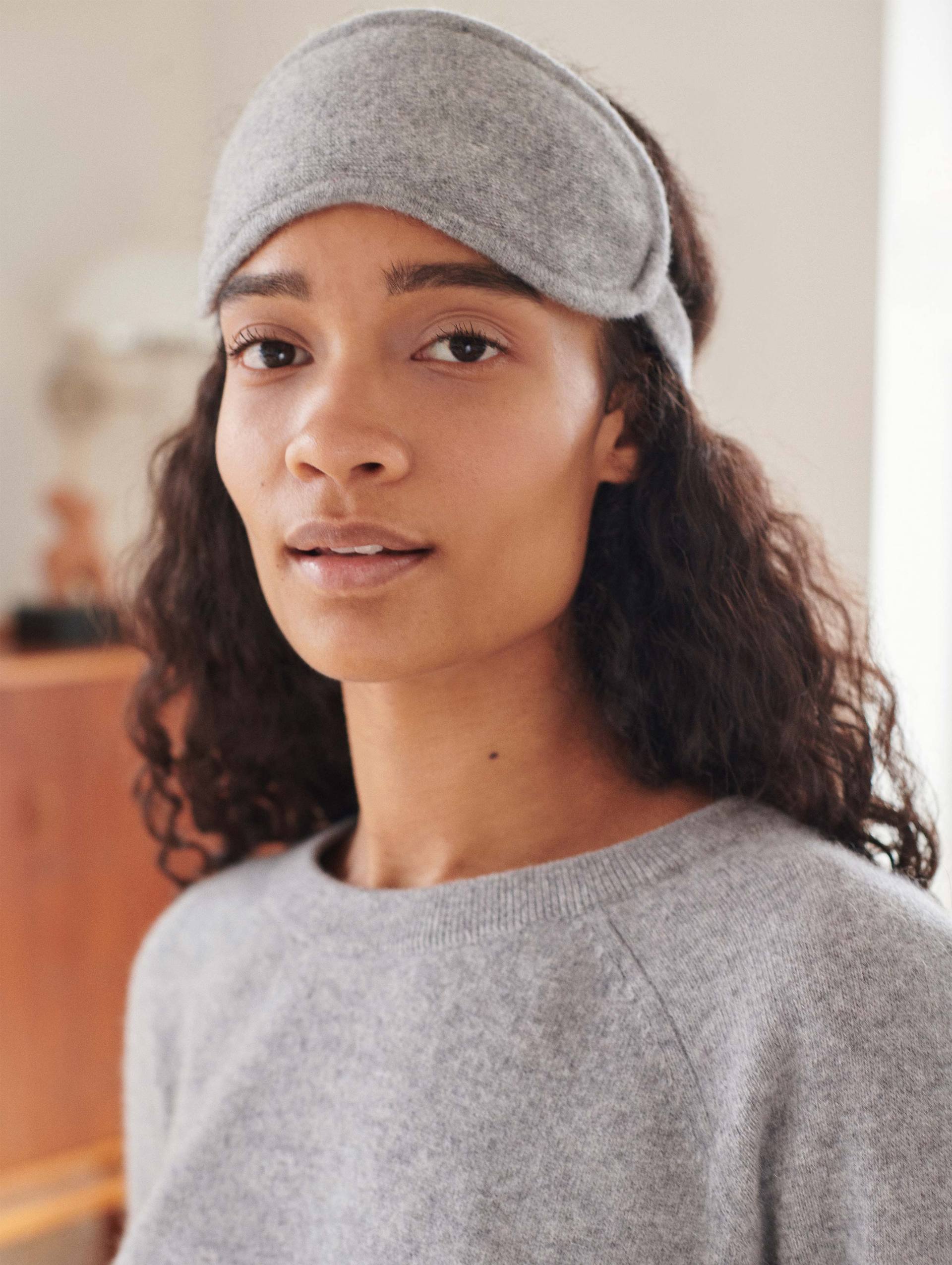 Eye Masks White & Warren Cashmere Eye Mask in Grey White & Warren