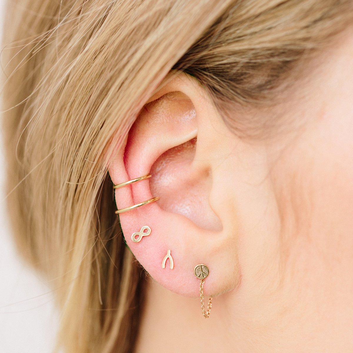 Earrings Zoe Chicco Itty Bitty Wishbone Stud in Yellow Gold Zoe Chicco