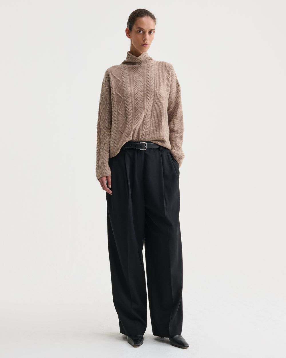 SWEATERS The Fjord Sweater in Sable Nonchi