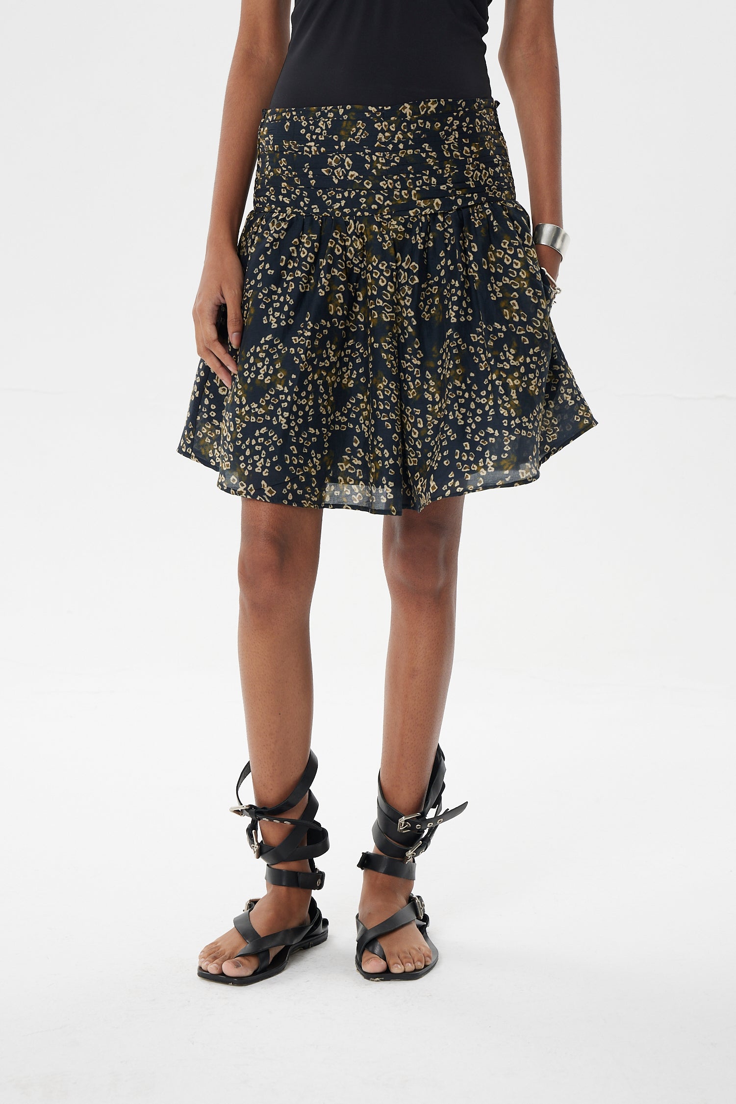 Corrientes Nube Mini Skirt in Dark Savage – Serafina