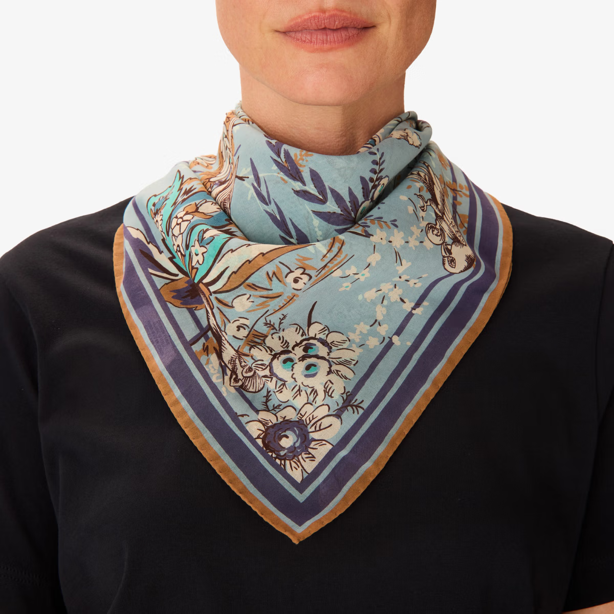 ACCESSORIES Pagode Square Scarf in Denim Inoui Editions