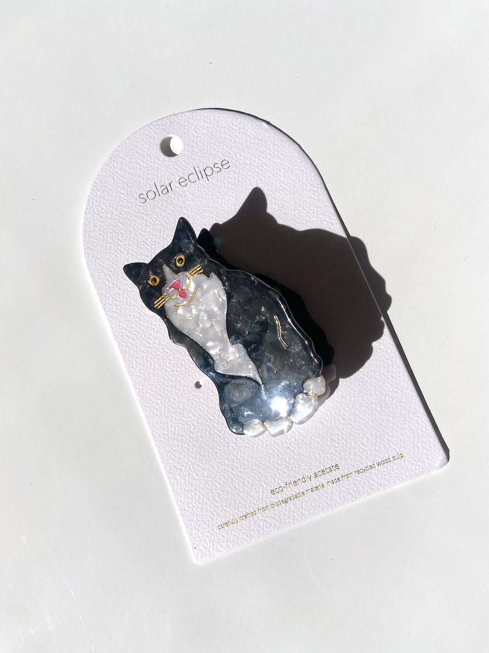ACCESSORIES Tuxedo Cat Claw Clip Solar Eclipse