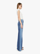 DENIM The Tux Sidestepper Sneak Fray Jean in Double Take Mother