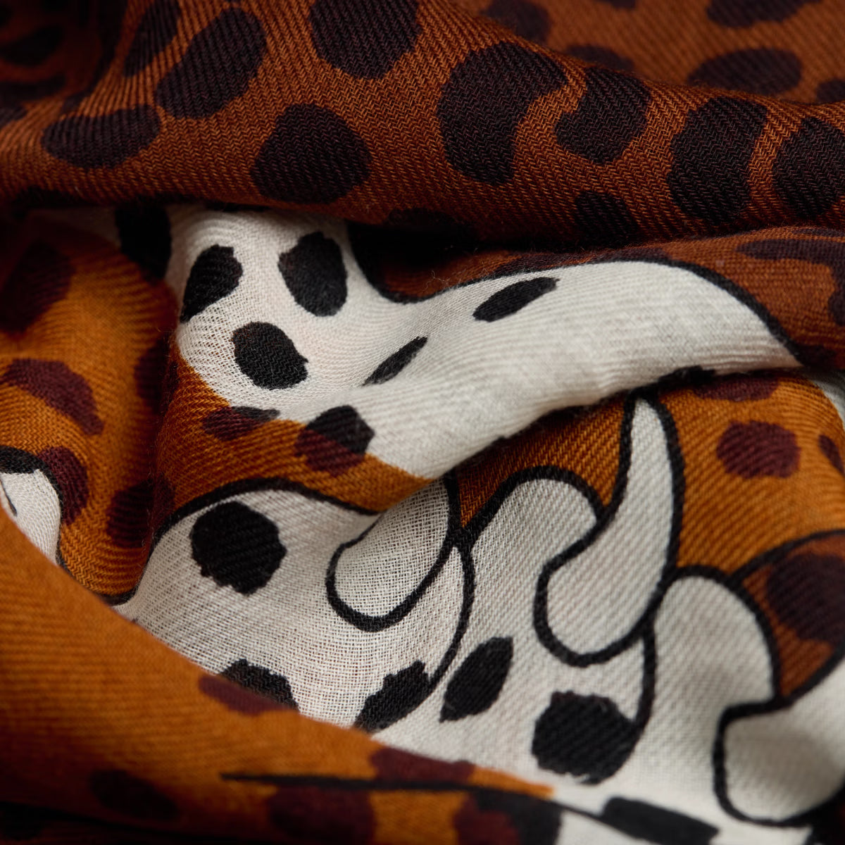 ACCESSORIES Felis Scarf in Burgundy Inoui Editions