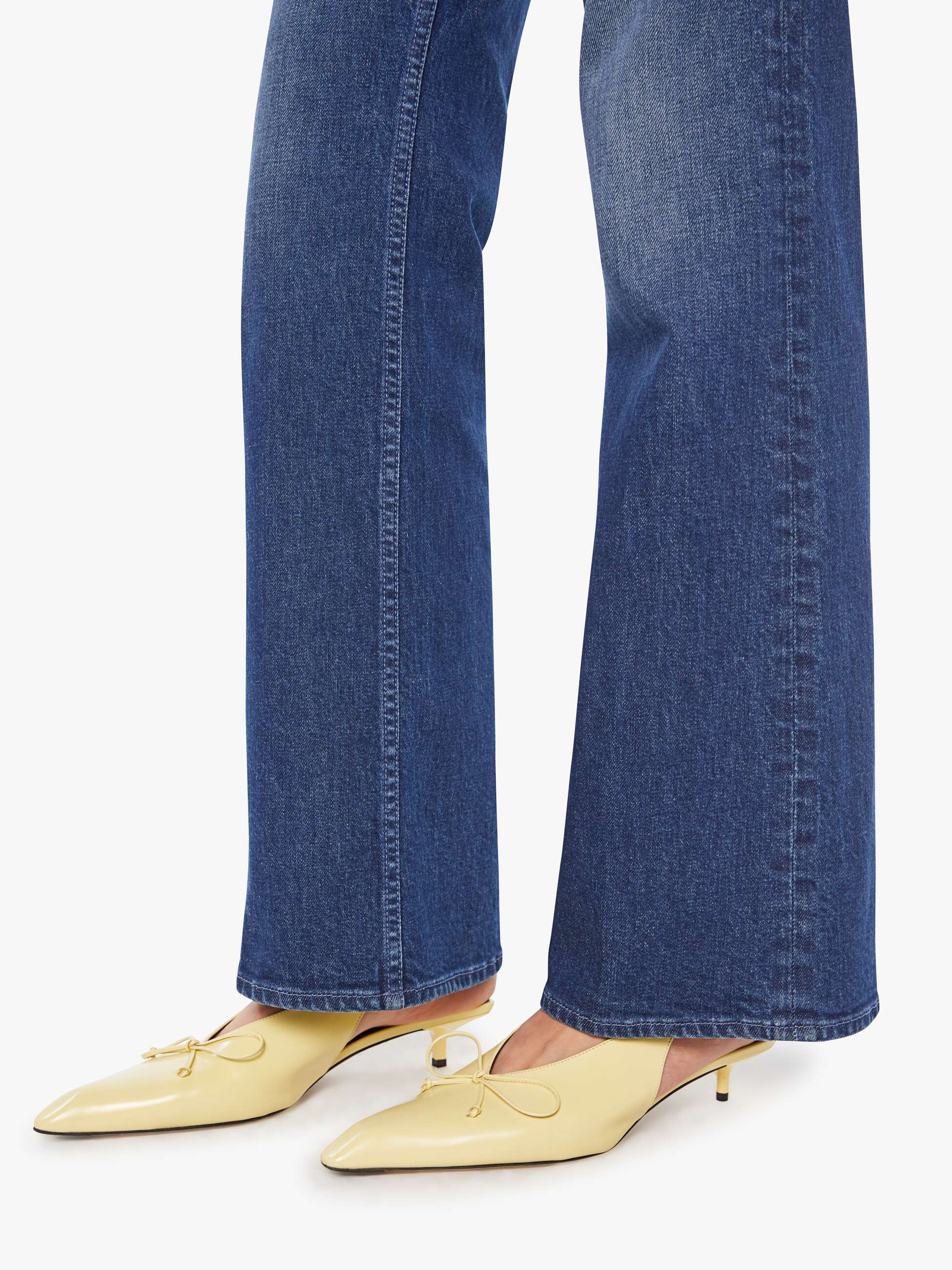 DENIM THE BOOKIE SNEAK JEAN Mother