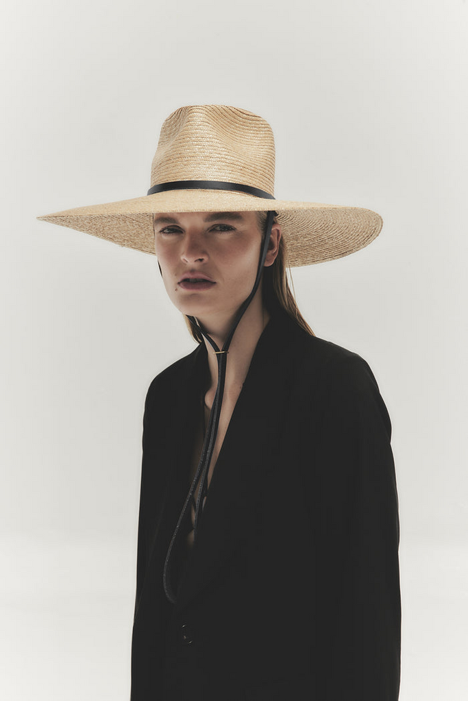  MILTON FEDORA JANESSA LEONE