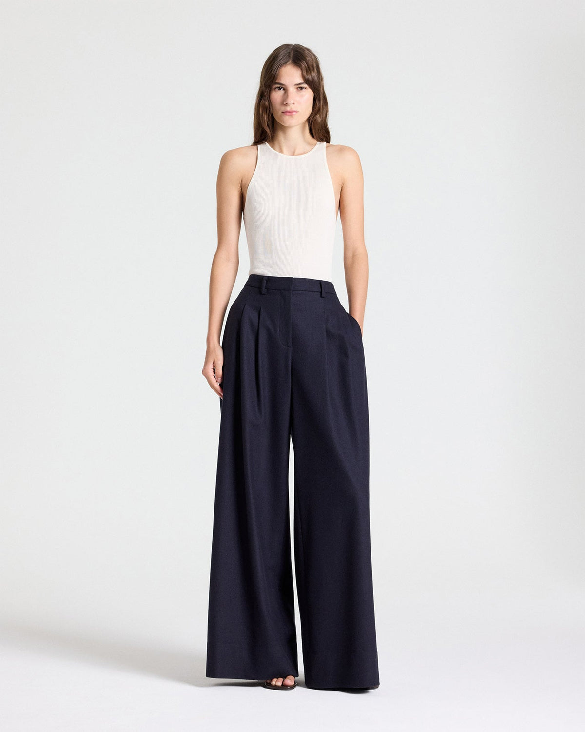 PANTS/SHORTS Avery Pant in Midnight TWP