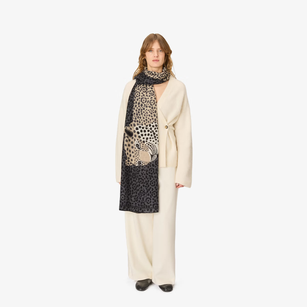 ACCESSORIES Felis Scarf in Grey Inoui Editions