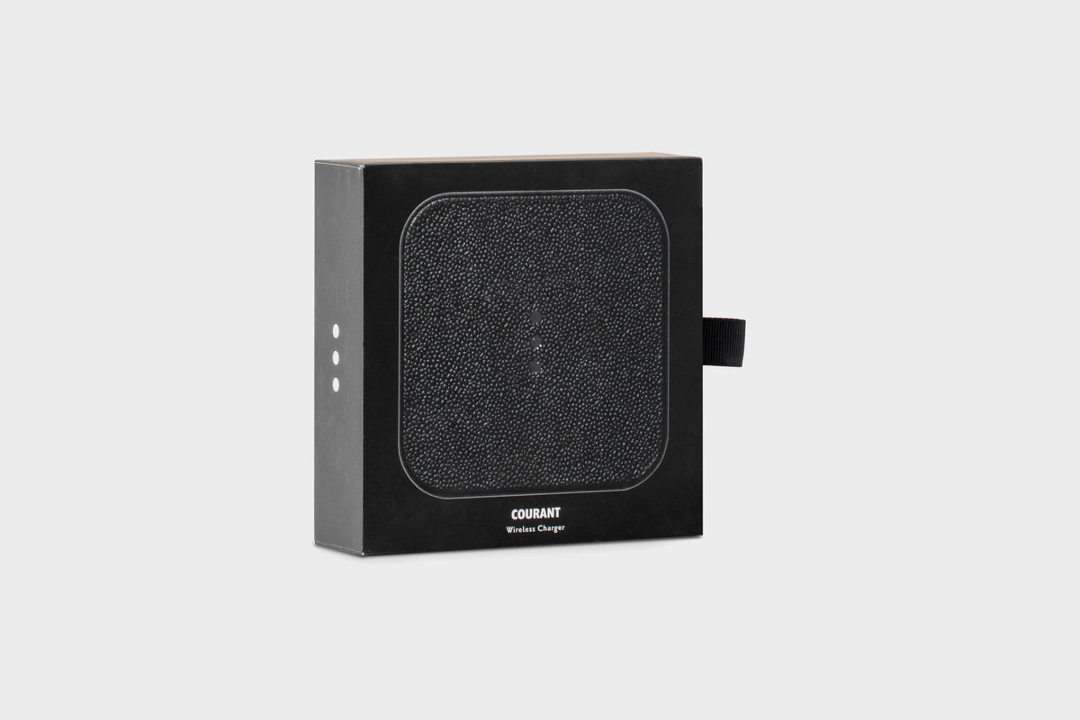 Tech Courant Charger Pad in Black Courant