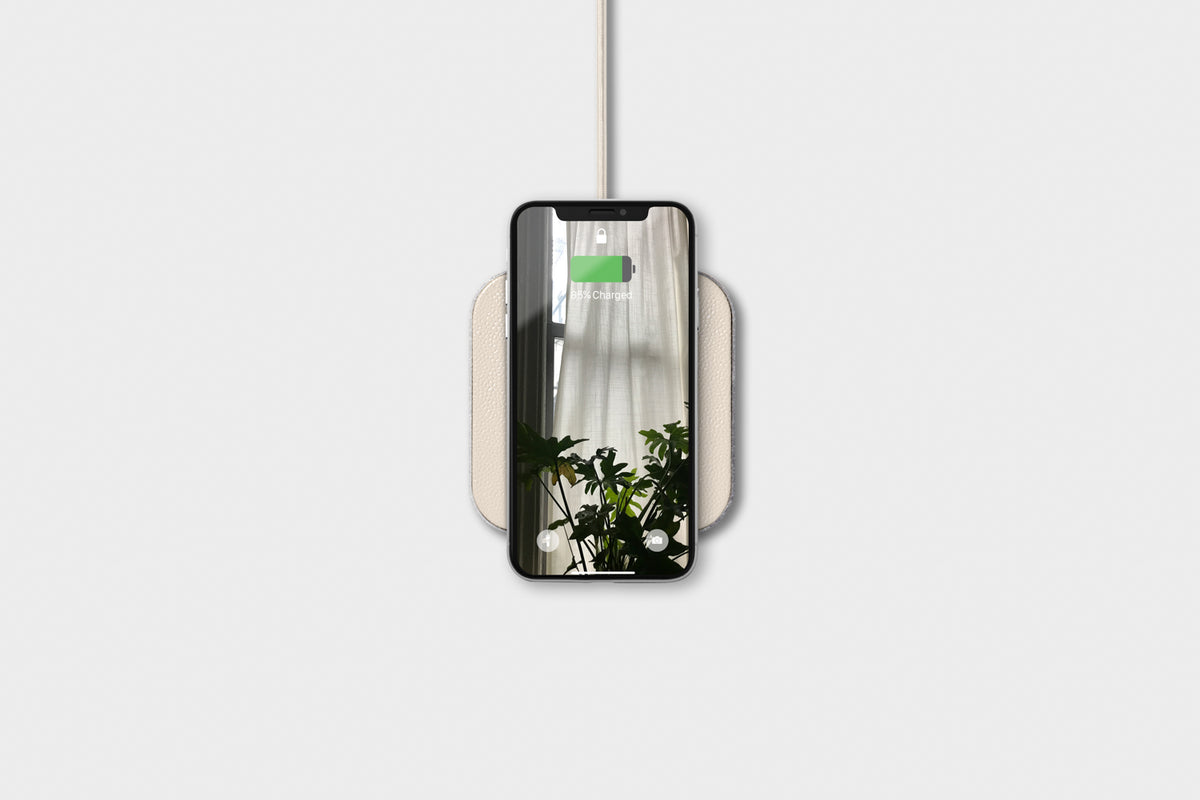 Tech Courant Charger Pad in Bone Courant