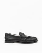 SHOES Dover Loafer in Black Oncept