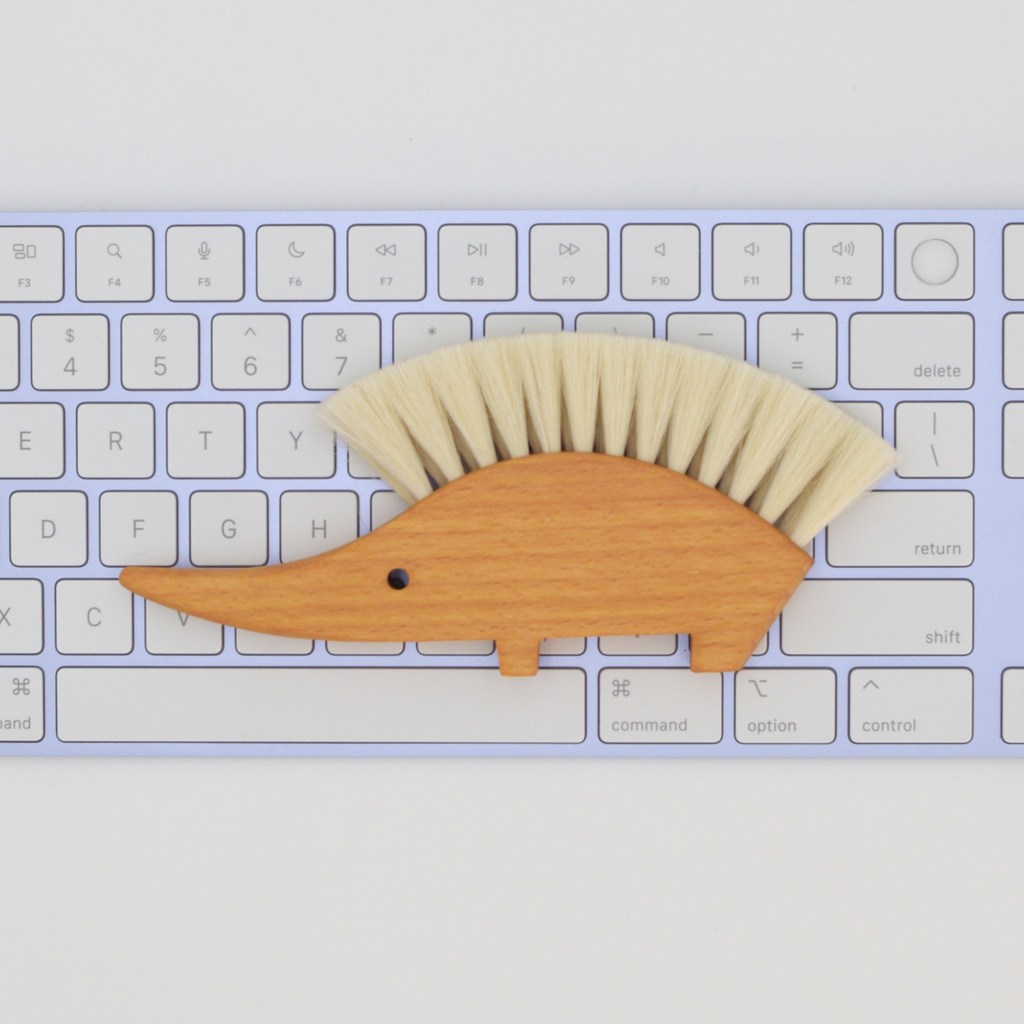 HOME ACCESSORIES HEDGEHOG DUSTER Earth & Nest
