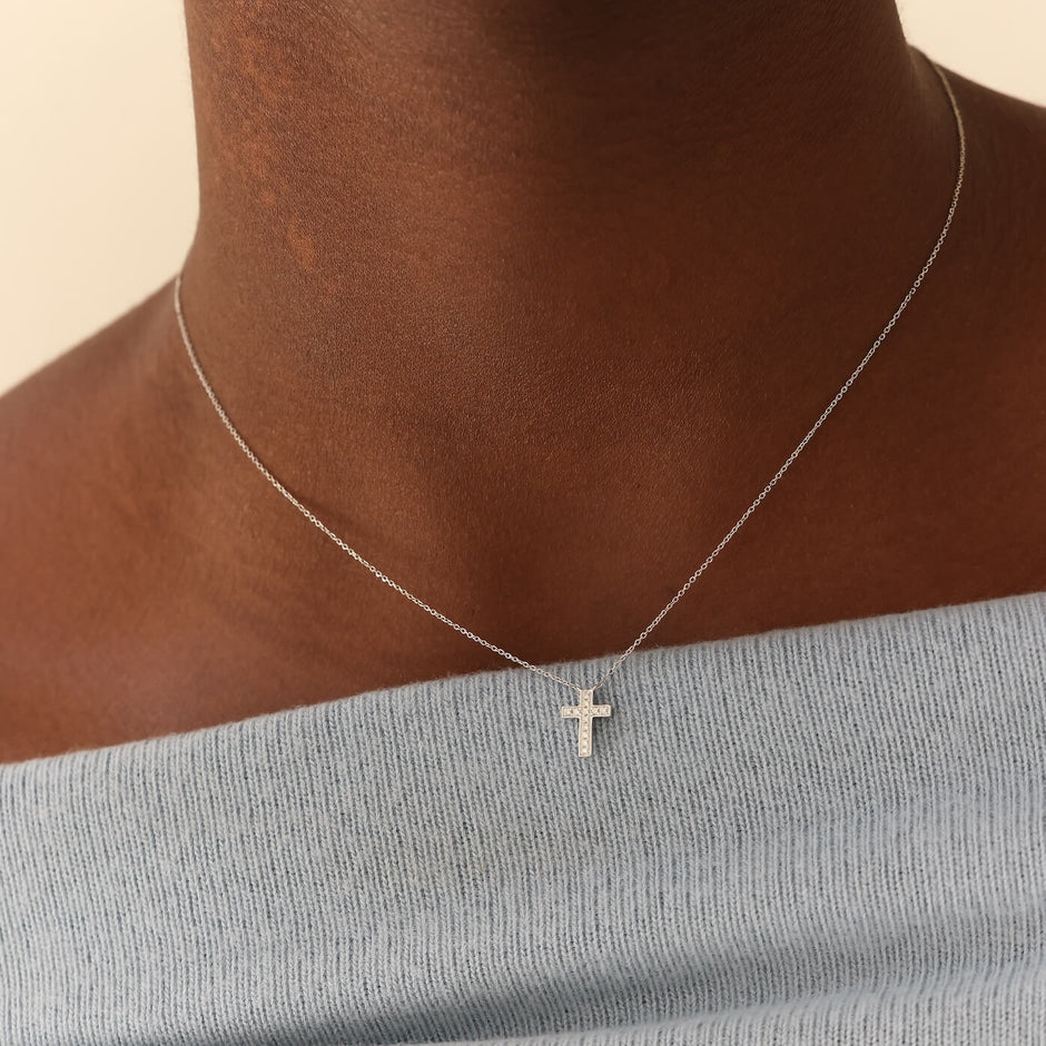 JEWELRY DRD Diamond Cross Necklace in White Gold Dana Rebecca
